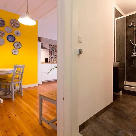 Daire Bairro Alto Yellow By Homing