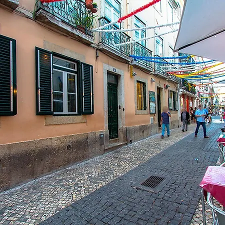 Daire Bairro Alto Yellow By Homing *