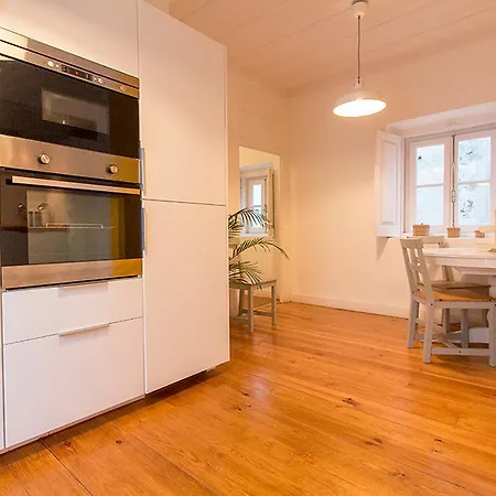 Daire Bairro Alto Yellow By Homing Lisboa